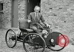 Image quadricycle Detroit Michigan USA, 1927, de la seconde 52 séquences d'archives historiques vidéo 65675032013