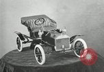Standbild Ford altes Modell Autos Detroit Michigan USA, 1927, aus Sekunde 57 historischem Filmmaterial Videoclip 65675032017