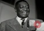 Immagine di Louis Armstrong Hollywood Los Angeles California USA, 1943, secondo 6 filmato di repertorio 65675032038