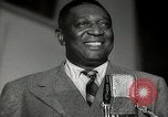 Immagine di Louis Armstrong Hollywood Los Angeles California USA, 1943, secondo 10 filmato di repertorio 65675032038