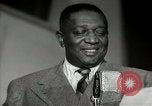 Immagine di Louis Armstrong Hollywood Los Angeles California USA, 1943, secondo 28 filmato di repertorio 65675032038