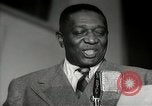 Immagine di Louis Armstrong Hollywood Los Angeles California USA, 1943, secondo 30 filmato di repertorio 65675032038
