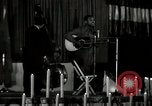 Immagine di Joshua Daniel White canta al Paul Robeson evento New York City USA, 1944, secondo 4 filmato di repertorio 65675032043