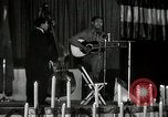 Immagine di Joshua Daniel White canta al Paul Robeson evento New York City USA, 1944, secondo 43 filmato di repertorio 65675032043