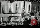 Image Josh White joue alors que Pearl Primus danses New York City USA, 1944, de la seconde 29 séquences d'archives historiques vidéo 65675032044