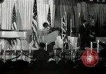Image Josh White joue alors que Pearl Primus danses New York City USA, 1944, de la seconde 34 séquences d'archives historiques vidéo 65675032044