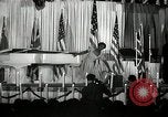 Image Josh White joue alors que Pearl Primus danses New York City USA, 1944, de la seconde 41 séquences d'archives historiques vidéo 65675032044