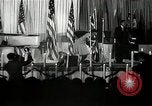 Image Josh White joue alors que Pearl Primus danses New York City USA, 1944, de la seconde 51 séquences d'archives historiques vidéo 65675032044