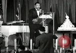 Image Paul Robeson lors de son 46e anniversaire New York City USA, 1944, de la seconde 5 séquences d'archives historiques vidéo 65675032045