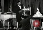 Image Paul Robeson lors de son 46e anniversaire New York City USA, 1944, de la seconde 9 séquences d'archives historiques vidéo 65675032045