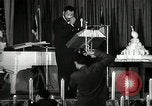 Image Paul Robeson lors de son 46e anniversaire New York City USA, 1944, de la seconde 11 séquences d'archives historiques vidéo 65675032045