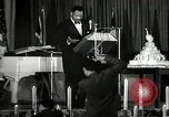 Image Paul Robeson lors de son 46e anniversaire New York City USA, 1944, de la seconde 12 séquences d'archives historiques vidéo 65675032045