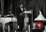 Image Paul Robeson lors de son 46e anniversaire New York City USA, 1944, de la seconde 20 séquences d'archives historiques vidéo 65675032045