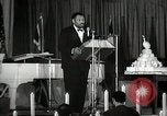 Image Paul Robeson lors de son 46e anniversaire New York City USA, 1944, de la seconde 23 séquences d'archives historiques vidéo 65675032045