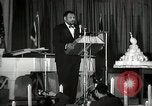 Image Paul Robeson lors de son 46e anniversaire New York City USA, 1944, de la seconde 25 séquences d'archives historiques vidéo 65675032045