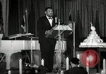Image Paul Robeson lors de son 46e anniversaire New York City USA, 1944, de la seconde 29 séquences d'archives historiques vidéo 65675032045