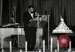 Image Paul Robeson parle de lutte africaine américaine New York City USA, 1944, de la seconde 4 séquences d'archives historiques vidéo 65675032046