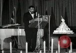 Image Paul Robeson parle de lutte africaine américaine New York City USA, 1944, de la seconde 9 séquences d'archives historiques vidéo 65675032046