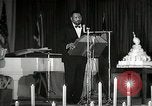 Image Paul Robeson parle de lutte africaine américaine New York City USA, 1944, de la seconde 14 séquences d'archives historiques vidéo 65675032046