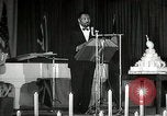 Image Paul Robeson parle de lutte africaine américaine New York City USA, 1944, de la seconde 20 séquences d'archives historiques vidéo 65675032046