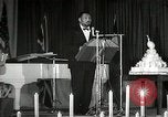 Image Paul Robeson parle de lutte africaine américaine New York City USA, 1944, de la seconde 21 séquences d'archives historiques vidéo 65675032046