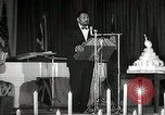 Image Paul Robeson parle de lutte africaine américaine New York City USA, 1944, de la seconde 25 séquences d'archives historiques vidéo 65675032046