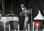 Image Paul Robeson parle de lutte africaine américaine New York City USA, 1944, de la seconde 34 séquences d'archives historiques vidéo 65675032046