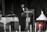 Image Paul Robeson parle de lutte africaine américaine New York City USA, 1944, de la seconde 40 séquences d'archives historiques vidéo 65675032046