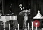 Image Paul Robeson parle de lutte africaine américaine New York City USA, 1944, de la seconde 42 séquences d'archives historiques vidéo 65675032046