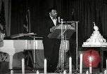 Image Paul Robeson parle de lutte africaine américaine New York City USA, 1944, de la seconde 56 séquences d'archives historiques vidéo 65675032046