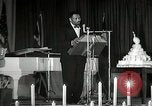 Image Paul Robeson parle de lutte africaine américaine New York City USA, 1944, de la seconde 60 séquences d'archives historiques vidéo 65675032046