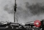 Standbild deutsche Angriff auf England im Englischen Kanal, 1941, aus Sekunde 10 historischem Filmmaterial Videoclip 65675032049