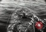 Standbild deutsche U-Boote Angriff britischer Versand Zweiten Weltkrieg im Englischen Kanal, 1941, aus Sekunde 34 historischem Filmmaterial Videoclip 65675032050