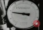 Standbild deutsche U-Boote Angriff britischer Versand Zweiten Weltkrieg im Englischen Kanal, 1941, aus Sekunde 45 historischem Filmmaterial Videoclip 65675032050