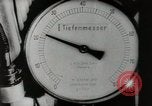Standbild deutsche U-Boote Angriff britischer Versand Zweiten Weltkrieg im Englischen Kanal, 1941, aus Sekunde 47 historischem Filmmaterial Videoclip 65675032050