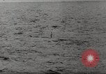 Standbild deutsche U-Boote Angriff britischer Versand Zweiten Weltkrieg im Englischen Kanal, 1941, aus Sekunde 53 historischem Filmmaterial Videoclip 65675032050