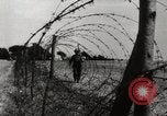 Standbild deutsche Angriff über England als britische einen Krieg vorbereiten London England Vereinigtes Königreich, 1941, aus Sekunde 3 historischem Filmmaterial Videoclip 65675032053