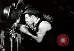 Standbild deutsche Angriff über England als britische einen Krieg vorbereiten London England Vereinigtes Königreich, 1941, aus Sekunde 33 historischem Filmmaterial Videoclip 65675032053