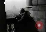 Standbild deutsche Angriff über England als britische einen Krieg vorbereiten London England Vereinigtes Königreich, 1941, aus Sekunde 34 historischem Filmmaterial Videoclip 65675032053