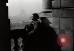 Standbild deutsche Angriff über England als britische einen Krieg vorbereiten London England Vereinigtes Königreich, 1941, aus Sekunde 35 historischem Filmmaterial Videoclip 65675032053