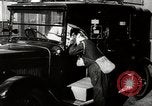 Standbild deutsche Angriff über England als britische einen Krieg vorbereiten London England Vereinigtes Königreich, 1941, aus Sekunde 47 historischem Filmmaterial Videoclip 65675032053