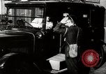 Standbild deutsche Angriff über England als britische einen Krieg vorbereiten London England Vereinigtes Königreich, 1941, aus Sekunde 48 historischem Filmmaterial Videoclip 65675032053
