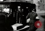 Standbild deutsche Angriff über England als britische einen Krieg vorbereiten London England Vereinigtes Königreich, 1941, aus Sekunde 49 historischem Filmmaterial Videoclip 65675032053