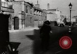 Standbild deutsche Angriff über England als britische einen Krieg vorbereiten London England Vereinigtes Königreich, 1941, aus Sekunde 51 historischem Filmmaterial Videoclip 65675032053