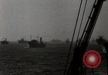 Standbild deutsche Angriff über England als britische einen Krieg vorbereiten London England Vereinigtes Königreich, 1941, aus Sekunde 61 historischem Filmmaterial Videoclip 65675032053