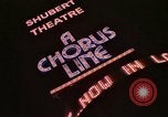 Standbild A Chorus Line und Andere Broadway Shows New York City USA, 1976, aus Sekunde 39 historischem Filmmaterial Videoclip 65675032055