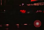 Immagine di Persone ed edifici Manhattan New York City USA, 1976, secondo 18 filmato di repertorio 65675032058
