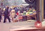 Immagine di Persone ed edifici nella città di New York New York City USA, 1976, secondo 4 filmato di repertorio 65675032059