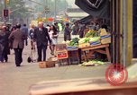 Immagine di Persone ed edifici nella città di New York New York City USA, 1976, secondo 15 filmato di repertorio 65675032059