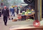 Immagine di Persone ed edifici nella città di New York New York City USA, 1976, secondo 21 filmato di repertorio 65675032059
